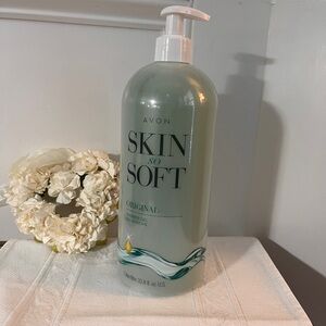 Avon Skin So Soft Original Shower Gel bonus size with pump